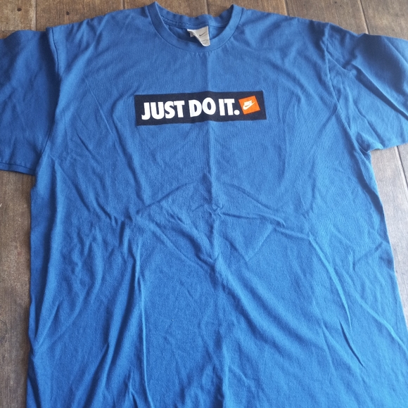 Nike Box Logo Tee - Picture 4 of 5